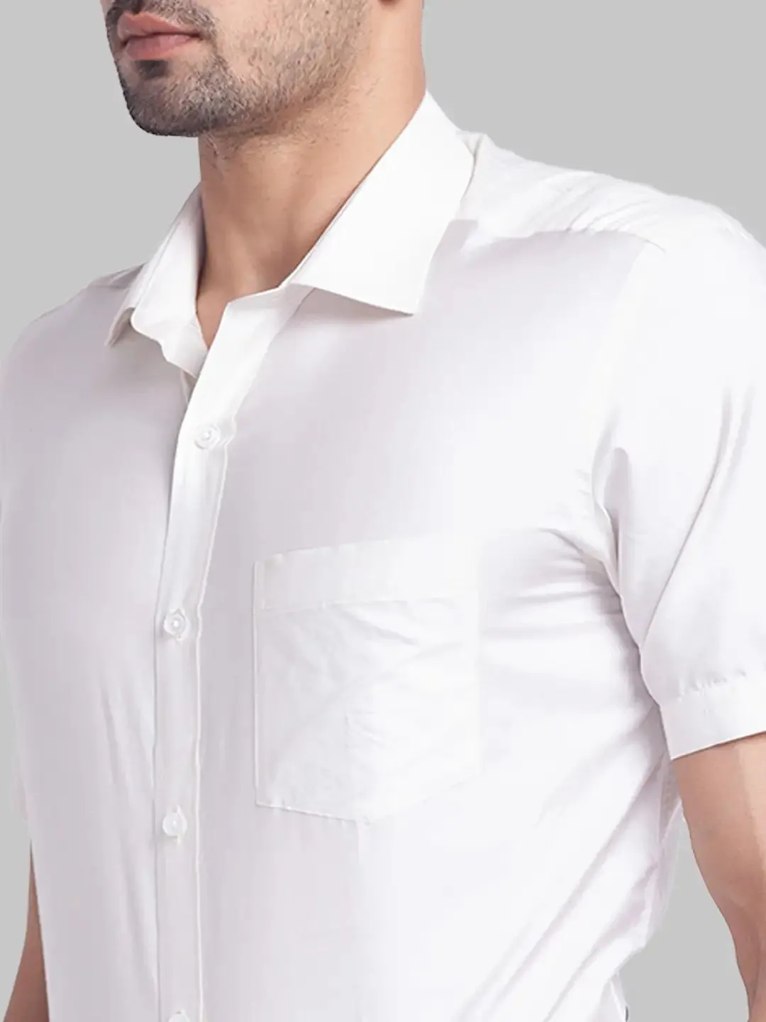 Men White Regular Fit Solid Silk Half Sleeve Cut Away Collar Shirts