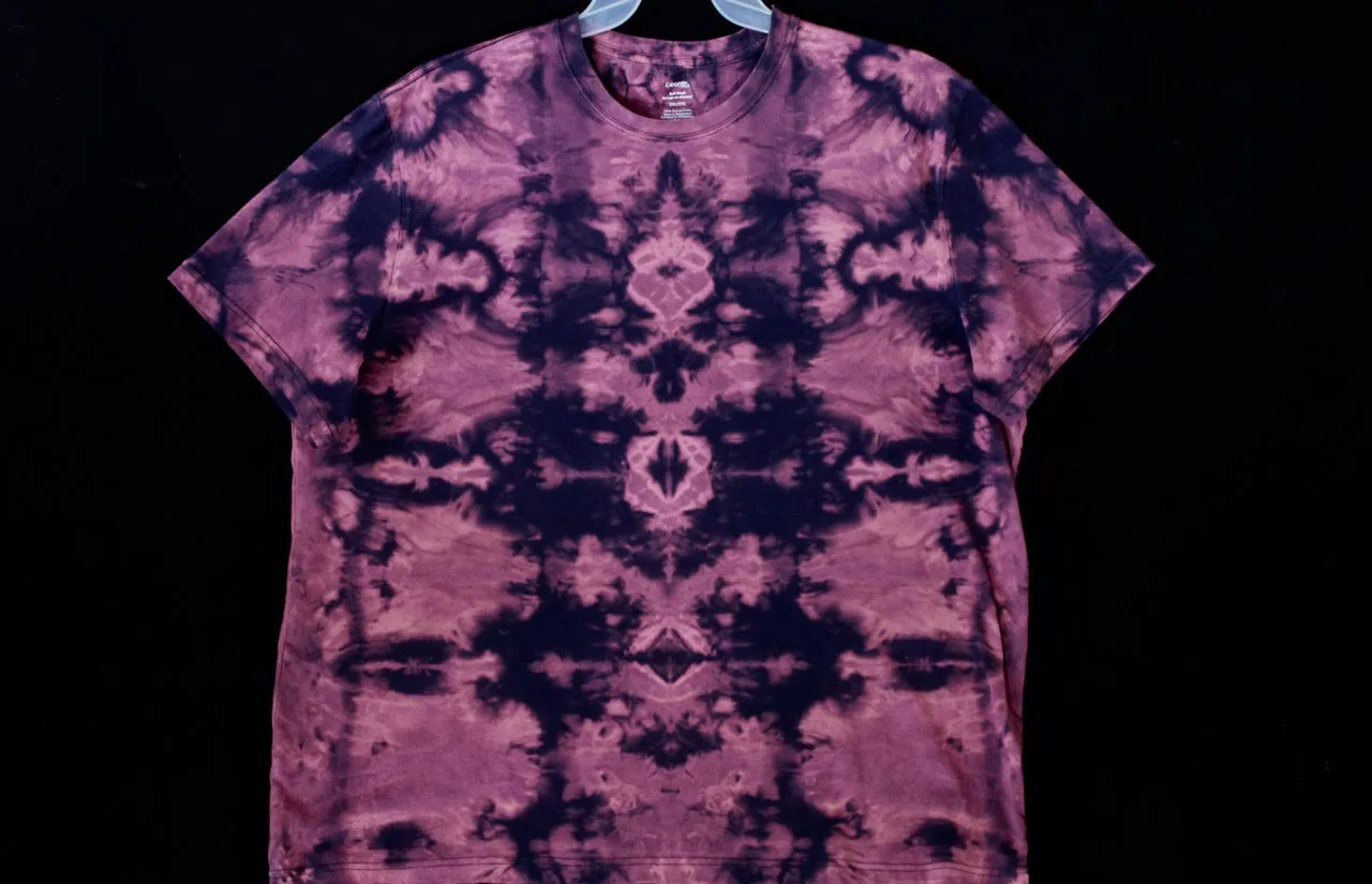 Reg. Cotton T shirt Monochromatic XXL  #2781 Totem design $85